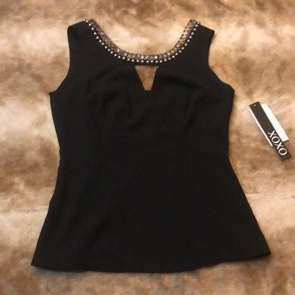 Top - Picture 2 of 5